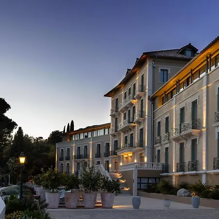 Eden Rose Grand Bw Premier Collection Otel
